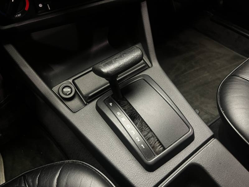 Bmw Serie 3 323i 1984 - photo n°6 Bmw Serie 3 323i  occasion à Carcassonne - photo n°6