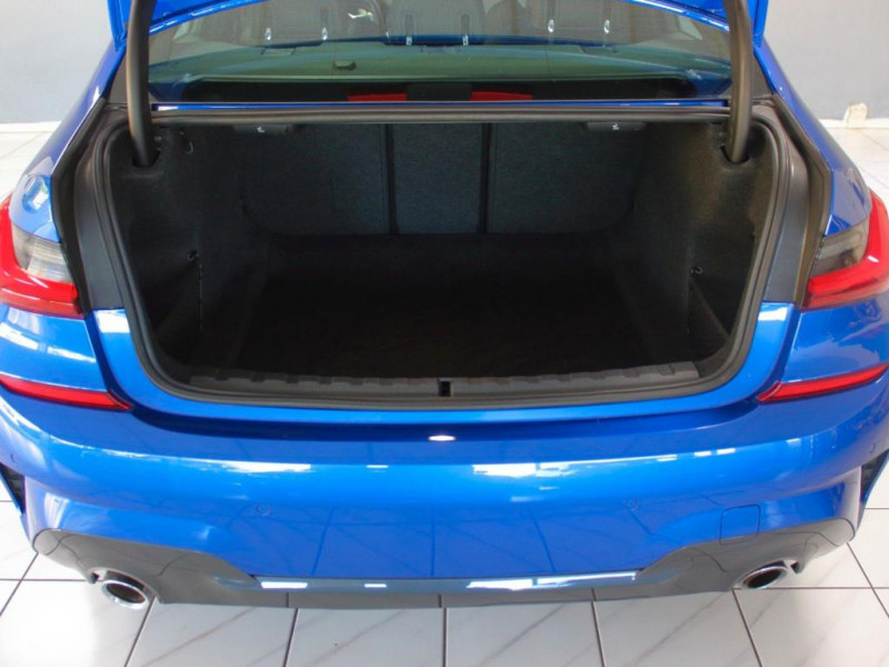 Bmw Serie 3 dA xDrive LIMO-M-SPORTPAKET+UNFALLFREI+DEUTSC 2022 - photo n°8 Bmw Serie 3 dA xDrive LIMO-M-SPORTPAKET+UNFALLFREI+DEUTSC  occasion à L'Union - photo n°8