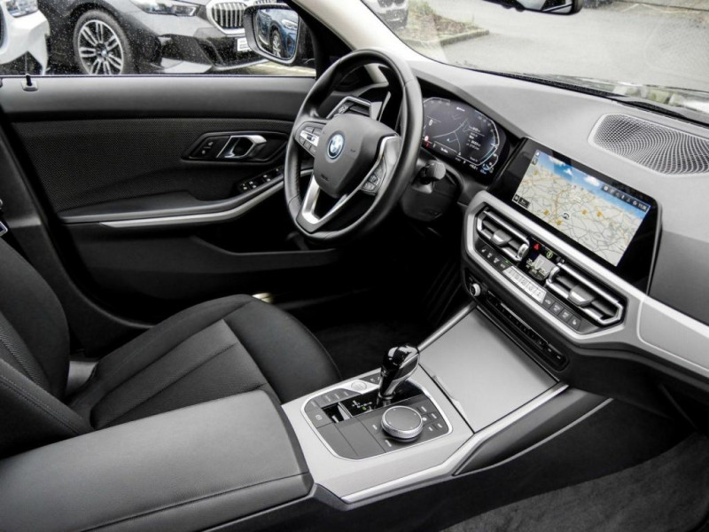 Bmw Serie 3 e ADVANTAGE+HiFi+SHZ+LC PROF+17 2022 - photo n°4 Bmw Serie 3 e ADVANTAGE+HiFi+SHZ+LC PROF+17  occasion à L'Union - photo n°4