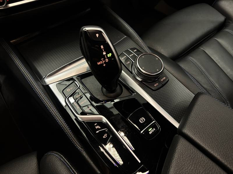 Bmw Serie 5 530d TwinPower Turbo xDrive 286 ch BVA8 M Sport  occasion � Carcassonne - photo n�6