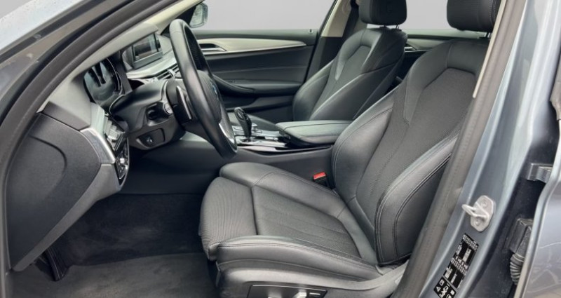 Bmw Serie 5 540 i xDrive 340Ch Touring Sport Line Caméra Alarme / 07 2018 - photo n°4 Bmw Serie 5 540 i xDrive 340Ch Touring Sport Line Caméra Alarme / 07  occasion à Saint-Diéry - photo n°4