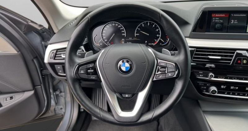 Bmw Serie 5 540 i xDrive 340Ch Touring Sport Line Caméra Alarme / 07 2018 - photo n°5 Bmw Serie 5 540 i xDrive 340Ch Touring Sport Line Caméra Alarme / 07  occasion à Saint-Diéry - photo n°5