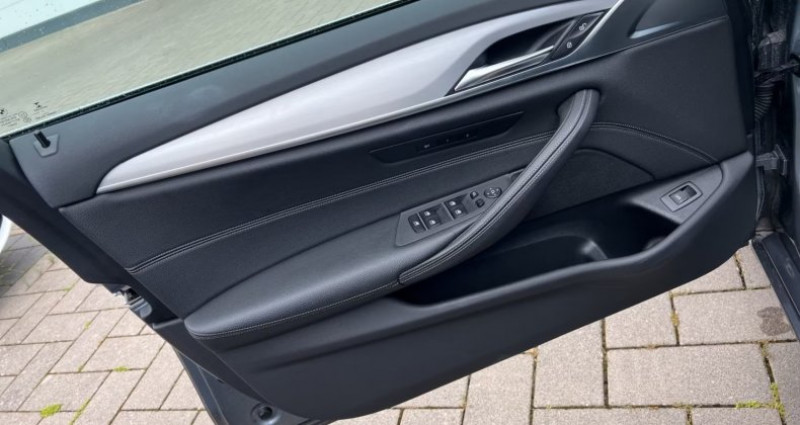 Bmw Serie 5 540 i xDrive 340Ch Touring Sport Line Caméra Alarme / 07 2018 - photo n°7 Bmw Serie 5 540 i xDrive 340Ch Touring Sport Line Caméra Alarme / 07  occasion à Saint-Diéry - photo n°7