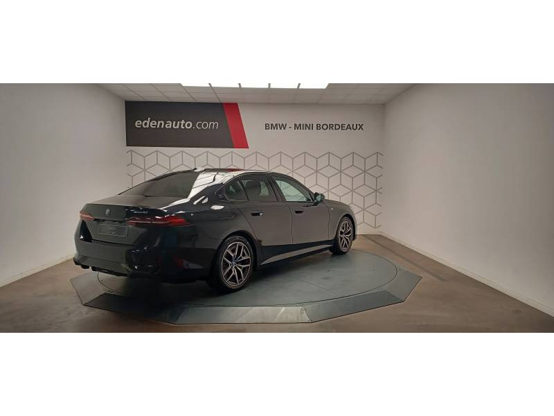 Bmw Serie 5 i5 eDrive40 340 ch M Sport 2025 - photo n°5 Bmw Serie 5 i5 eDrive40 340 ch M Sport  occasion à Lormont - photo n°5