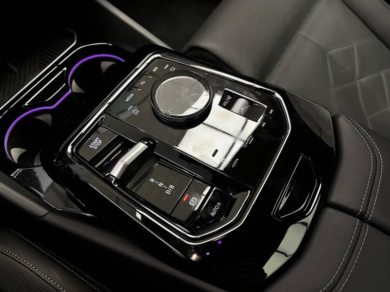 Bmw Serie 5 i5 M60 xDrive 601 ch 2025 - photo n°6 Bmw Serie 5 i5 M60 xDrive 601 ch  occasion à Carcassonne - photo n°6