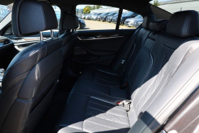 Bmw Serie 5 M550i xDrive 530 ch BVA  occasion  Beaupuy - photo n8