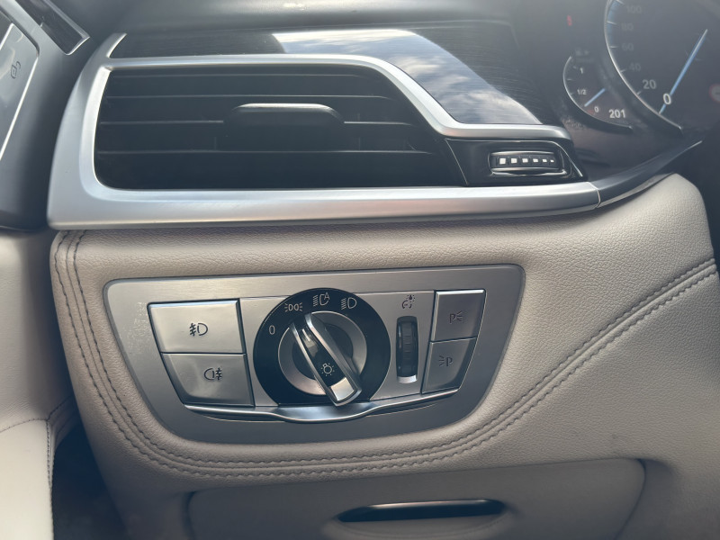 Bmw Serie 7 (G11/G12) 730DA XDRIVE 265 CH M SPORT  occasion � Colomiers - photo n�15