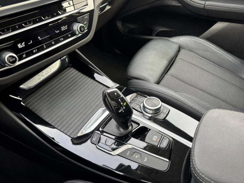 Bmw X3 xDrive 30e LivePl,LED,Pano,AHK,Kamera,Alu18 2021 - photo n°11 Bmw X3 xDrive 30e LivePl,LED,Pano,AHK,Kamera,Alu18  occasion à L'Union - photo n°11