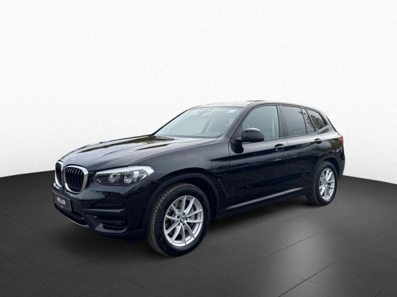 Bmw X3 xDrive 30e LivePl,LED,Pano,AHK,Kamera,Alu18 2021 - photo n°3 Bmw X3 xDrive 30e LivePl,LED,Pano,AHK,Kamera,Alu18  occasion à L'Union - photo n°3