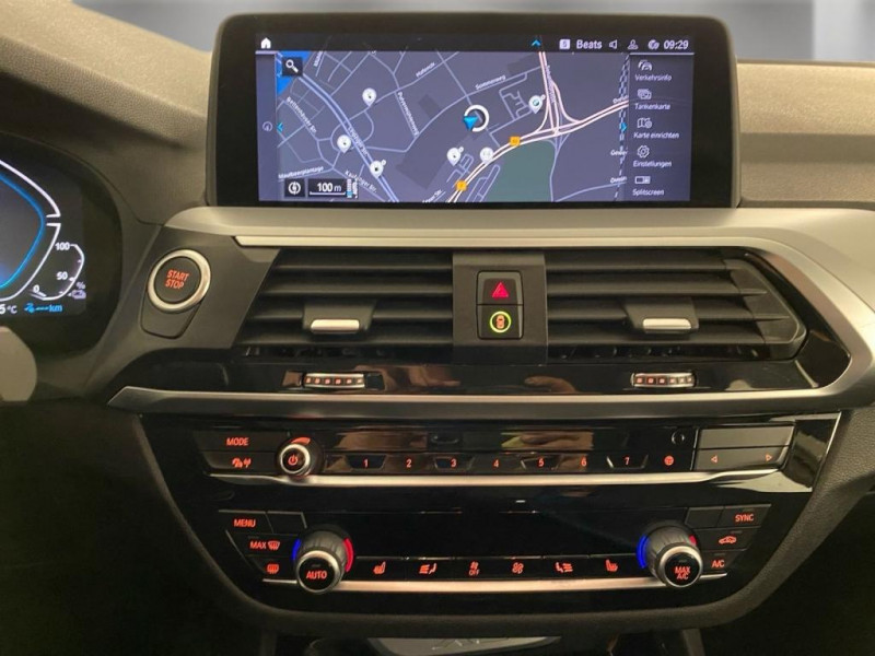 Bmw X3 xDrive30e AHK LiveCockpitProf Head-Up Kamera 2021 - photo n°9 Bmw X3 xDrive30e AHK LiveCockpitProf Head-Up Kamera  occasion à L'Union - photo n°9