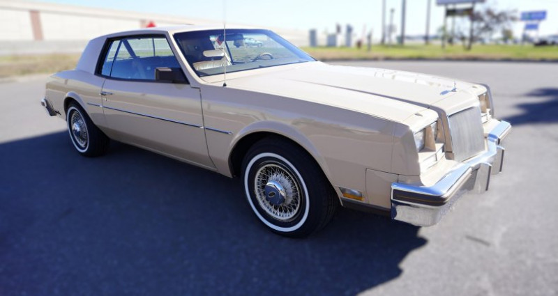 Buick Riviera XX Anniversary Edition 1983 Buick Riviera XX Anniversary Edition  occasion à LYON