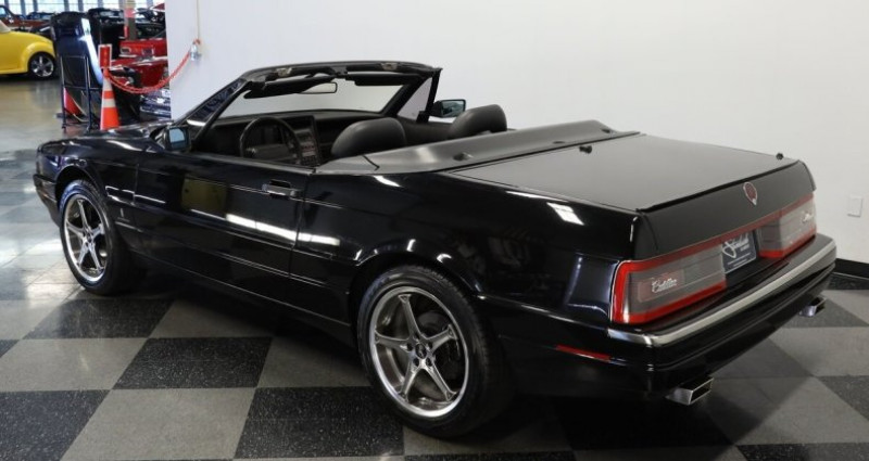 Cadillac ALLANTE  1991 - photo n°7 Cadillac ALLANTE   occasion à LYON - photo n°7