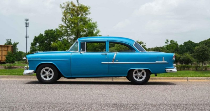 Chevrolet Bel Air Air/150/210 1955 - photo n°2 Chevrolet Bel Air Air/150/210  occasion à LYON - photo n°2