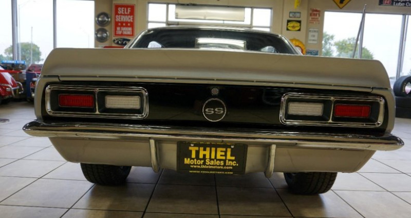 Chevrolet Camaro  1968 - photo n°6 Chevrolet Camaro   occasion à LYON - photo n°6