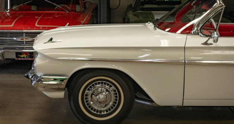 Chevrolet Impala SS 4 spd Convertible 1961 - photo n°5 Chevrolet Impala SS 4 spd Convertible  occasion à LYON - photo n°5