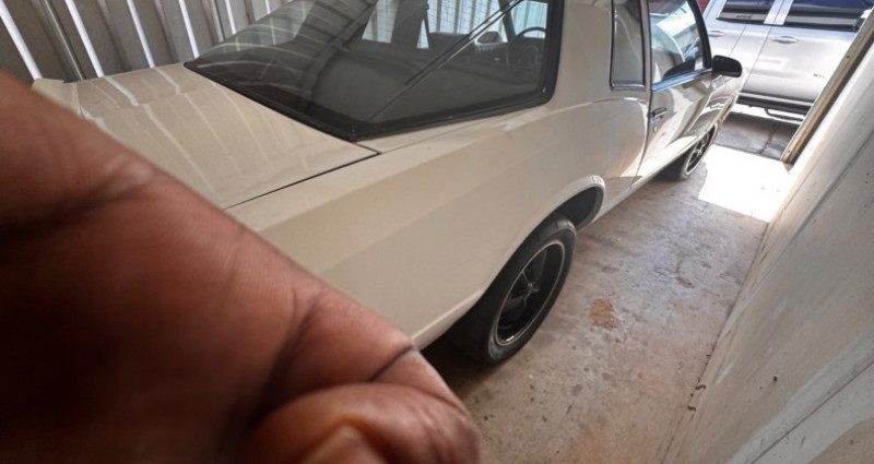 Chevrolet Monte Carlo  1987 - photo n°5 Chevrolet Monte Carlo   occasion à LYON - photo n°5