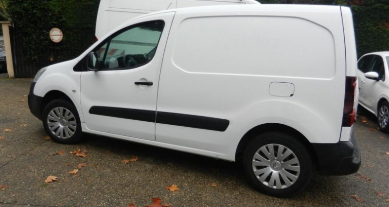 Citroen Berlingo 1.6 Blue HDi 100CH 3 PLACES 2017 - photo n°5 Citroen Berlingo 1.6 Blue HDi 100CH 3 PLACES  occasion à Vaulx En Velin - photo n°5