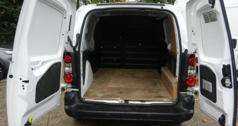 Citroen Berlingo 1.6 Blue HDi 100CH 3 PLACES 2017 - photo n°3 Citroen Berlingo 1.6 Blue HDi 100CH 3 PLACES  occasion à Vaulx En Velin - photo n°3