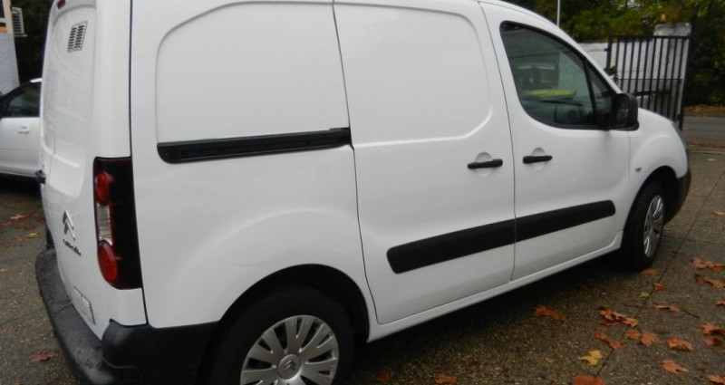 Citroen Berlingo 1.6 Blue HDi 100CH 3 PLACES 2017 - photo n°2 Citroen Berlingo 1.6 Blue HDi 100CH 3 PLACES  occasion à Vaulx En Velin - photo n°2