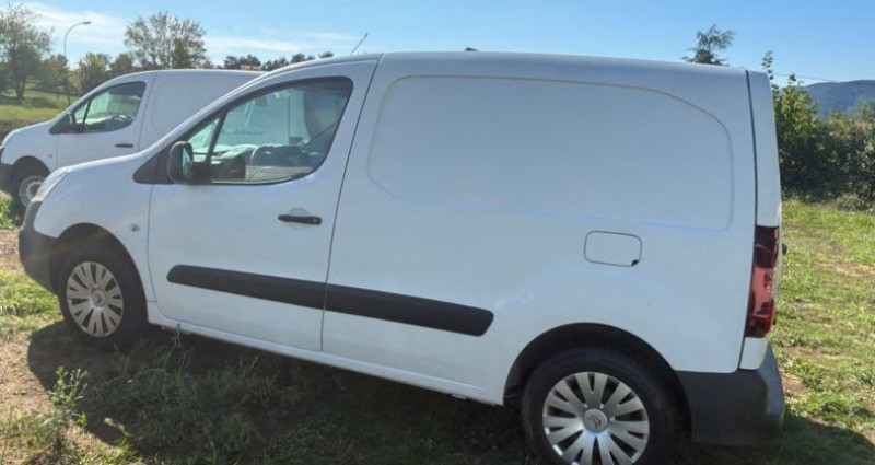 Citroen Berlingo 2016 61000 kil 2 places essence 100cv 48000 2016 - photo n°3 Citroen Berlingo 2016 61000 kil 2 places essence 100cv 48000  occasion à monistrol sur loire - photo n°3