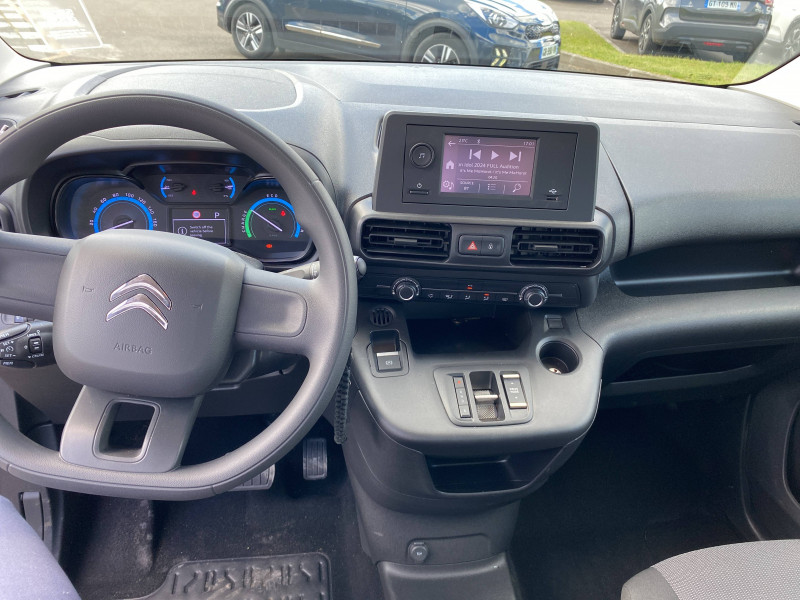 Citroen Berlingo e-Berlingo Taille M 136 ch 100 kWh Automatique Plus 5p 2024 - photo n°8 Citroen Berlingo e-Berlingo Taille M 136 ch 100 kWh Automatique Plus 5p  occasion à Mont-de-Marsan - photo n°8