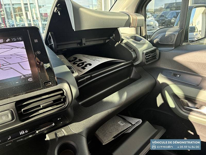 Citroen Berlingo e-Berlingo Taille M 136 ch 100 kWh Automatique Shine 5p  occasion � Lescar - photo n�20