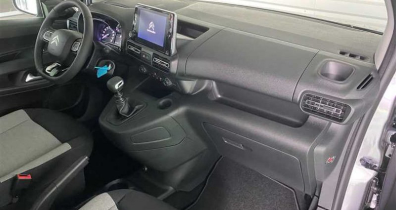 Citroen Berlingo TAILLE M 1.5 BlueHDi 100 S&S BVM6 Feel Pack 2022 - photo n°2 Citroen Berlingo TAILLE M 1.5 BlueHDi 100 S&S BVM6 Feel Pack  occasion à SAINT FULGENT - photo n°2
