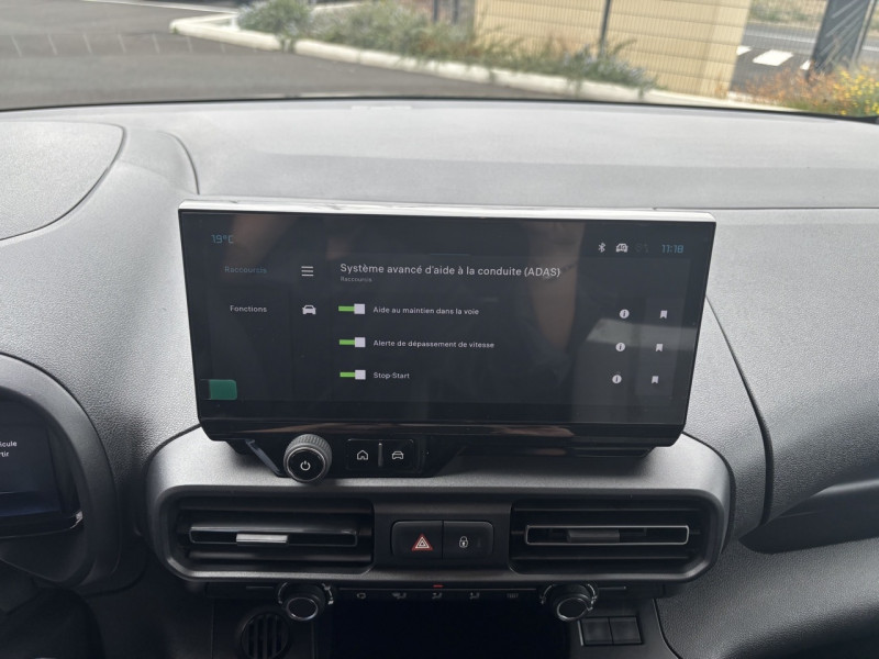 Citroen Berlingo TAILLE M - 1.5 BLUEHDI 130CH S&S PLUS 5 PLACES  occasion  Labge - photo n17