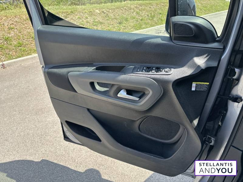 Citroen Berlingo Taille XL 7pl PureTech 130 S&S EAT8 Shine  occasion  PARIS - photo n7