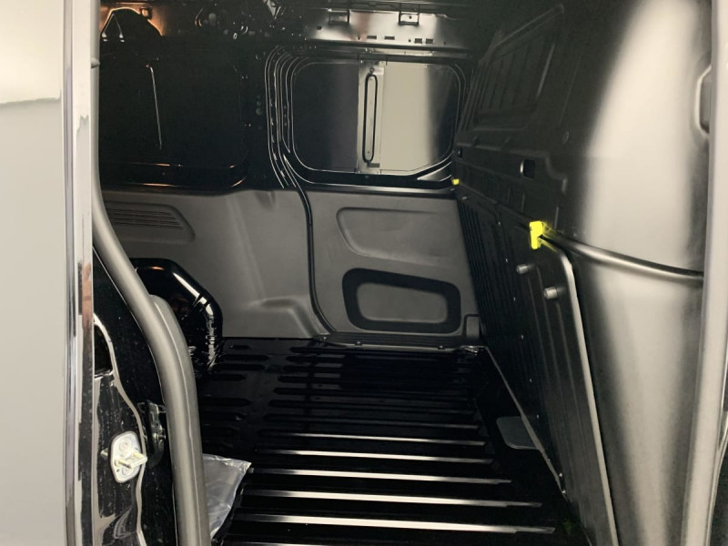 Citroen Berlingo TAILLE XL 950KG BLUEHDI 130 S S EAT8  occasion  SAINT-GREGOIRE - photo n12