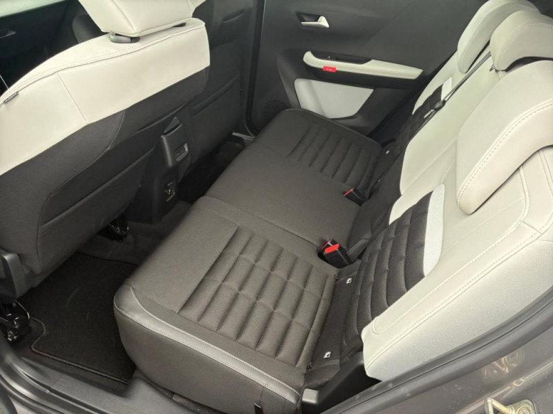 Citroen C3 Aircross 1.2i Hybride 145ch e-DCS6 7 places Max 2025 - photo n°13 Citroen C3 Aircross 1.2i Hybride 145ch e-DCS6 7 places Max  occasion à Lormont - photo n°13