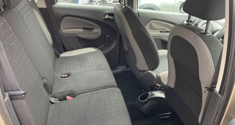 Citroen C3 Picasso 1.6 hdi 90ch confort 2010 - photo n°4 Citroen C3 Picasso 1.6 hdi 90ch confort  occasion à Fontenay-sur-Eure - photo n°4