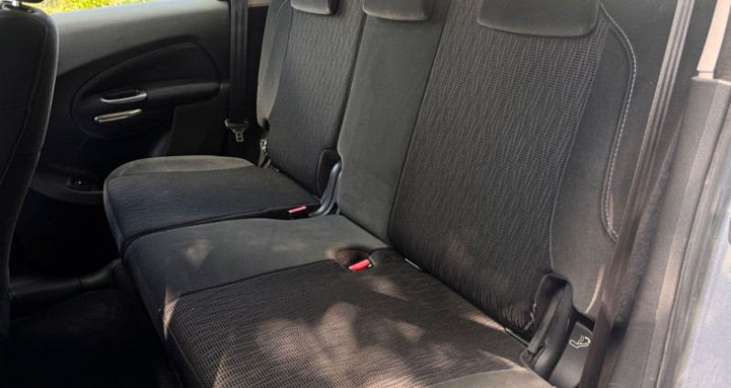 Citroen C3 Picasso HDi 110 FAP Airdream Confort 2009 - photo n°7 Citroen C3 Picasso HDi 110 FAP Airdream Confort  occasion à allonzier de la caille - photo n°7