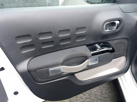 Citroen C3 C3 PureTech 110 S&S EAT6 Shine 5p  occasion � Lescure-d'Albigeois - photo n�14