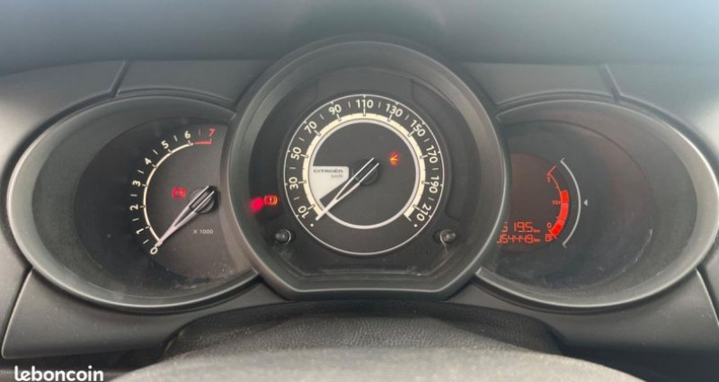 Citroen C3 GENERATION-II 1.0 70CH CONFORT 2015 - photo n°5 Citroen C3 GENERATION-II 1.0 70CH CONFORT  occasion à AMPUIS - photo n°5