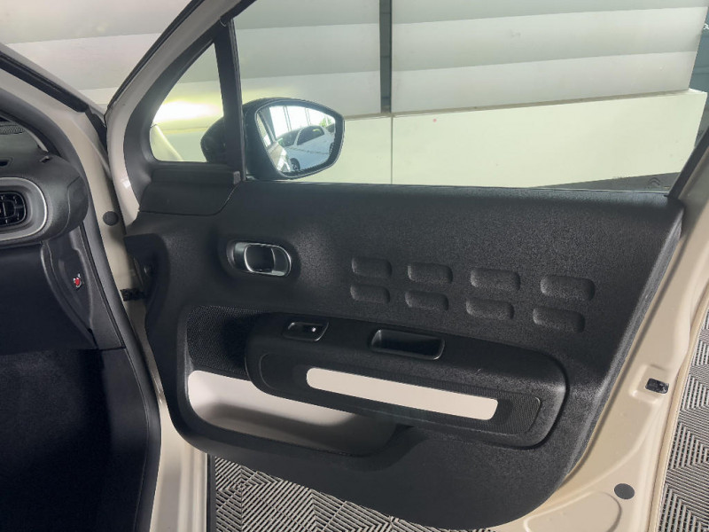 Citroen C3 PURETECH 83 CH BVM5 PLUS 2023 - photo n°17 Citroen C3 PURETECH 83 CH BVM5 PLUS  occasion à Noisy-le-Grand - photo n°17