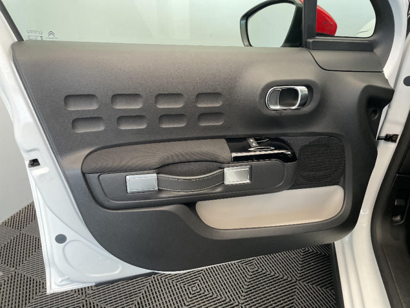 Citroen C3 PURETECH 83 S&S BVM5 SHINE 2022 - photo n°18 Citroen C3 PURETECH 83 S&S BVM5 SHINE  occasion à Mareuil-lès-Meaux - photo n°18