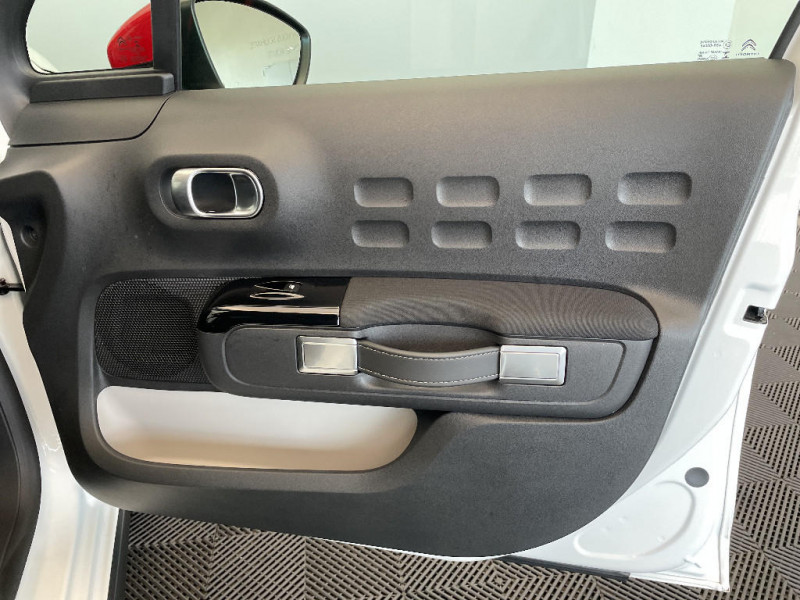 Citroen C3 PURETECH 83 S&S BVM5 SHINE 2022 - photo n°19 Citroen C3 PURETECH 83 S&S BVM5 SHINE  occasion à Mareuil-lès-Meaux - photo n°19