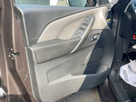 Citroen C4 Picasso 5 Places C4 Picasso PureTech 130 S&S Intensive 5p  occasion  Lescure-d'Albigeois - photo n14