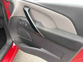 Citroen C4 Picasso 5 Places Grand C4 Picasso PureTech 130 S&S EAT6 Feel 5p  occasion  Lescure-d'Albigeois - photo n18