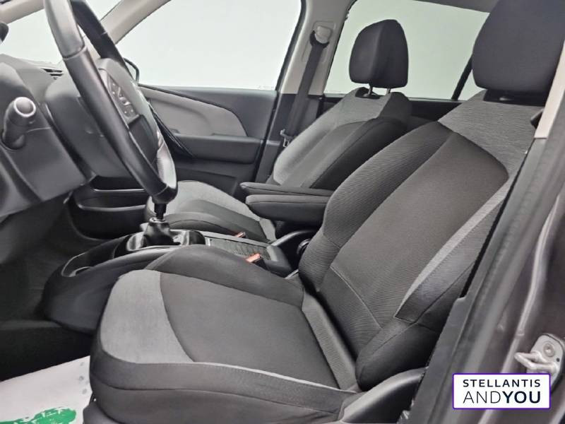 Citroen C4 Picasso 5 Places Grand Picasso PureTech 130 S&S Feel  occasion à MARSEILLE - photo n°10