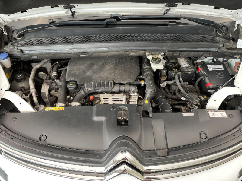 Citroen C4 Picasso 5 Places PURETECH 130 S&S FEEL 2017 - photo n°18 Citroen C4 Picasso 5 Places PURETECH 130 S&S FEEL  occasion à Mareuil-lès-Meaux - photo n°18