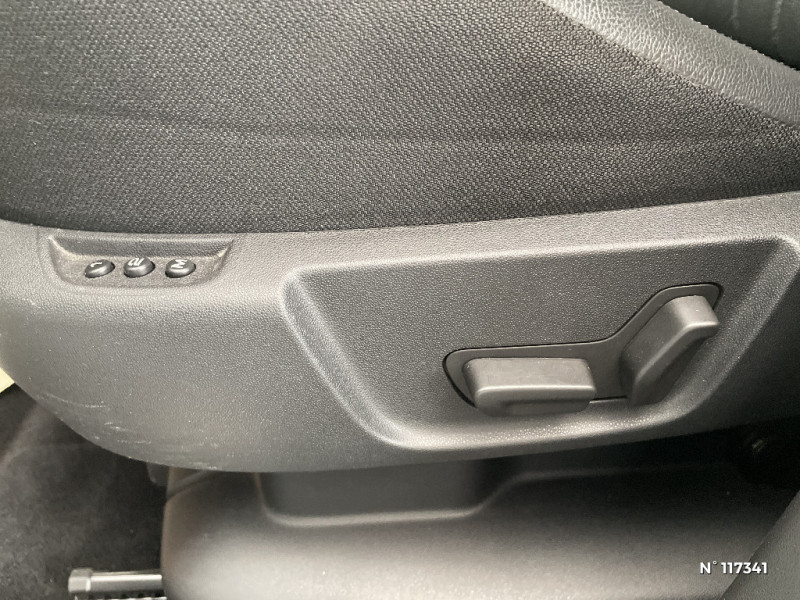 Citroen C4 Picasso 5 Places PURETECH 130 S&S FEEL 2017 - photo n°13 Citroen C4 Picasso 5 Places PURETECH 130 S&S FEEL  occasion à Mareuil-lès-Meaux - photo n°13