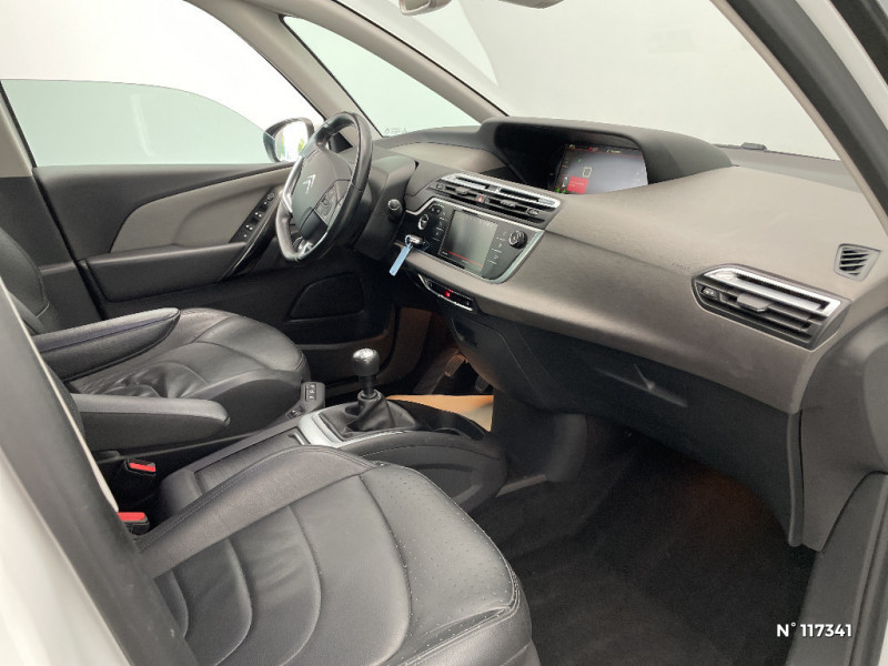 Citroen C4 Picasso 5 Places PURETECH 130 S&S FEEL 2017 - photo n°8 Citroen C4 Picasso 5 Places PURETECH 130 S&S FEEL  occasion à Mareuil-lès-Meaux - photo n°8