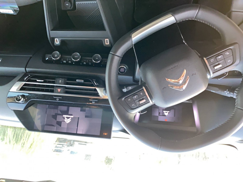 Citroen C4 X C4 X PureTech 130 S&S EAT8 Plus 4p 2024 - photo n°8 Citroen C4 X C4 X PureTech 130 S&S EAT8 Plus 4p  occasion à Mont-de-Marsan - photo n°8