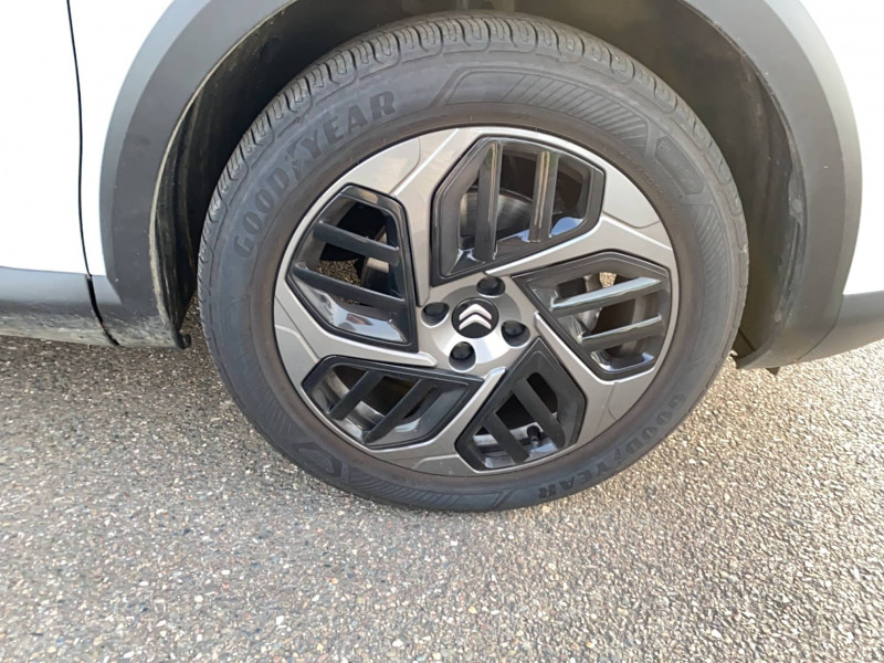 Citroen C4 X C4 X PureTech 130 S&S EAT8 Plus 4p 2024 - photo n°10 Citroen C4 X C4 X PureTech 130 S&S EAT8 Plus 4p  occasion à Mont-de-Marsan - photo n°10