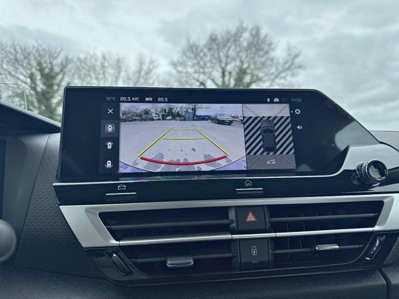 Citroen C4 1.2 Hybride 136ch S&S MAX Automatique 2025 - photo n°17 Citroen C4 1.2 Hybride 136ch S&S MAX Automatique  occasion à Bayeux - photo n°17