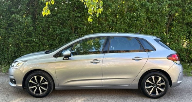 Citroen C4 1.6 HDI 120CH FEEL * 120.000KM * 2017 * GPS * GARANTIE 2017 - photo n°5 Citroen C4 1.6 HDI 120CH FEEL * 120.000KM * 2017 * GPS * GARANTIE  occasion à La Chapelle D'Armentiéres - photo n°5