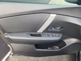 Citroen C4 C4 BlueHDi 130 EAT8 Plus 5p  occasion  Lescure-d'Albigeois - photo n14