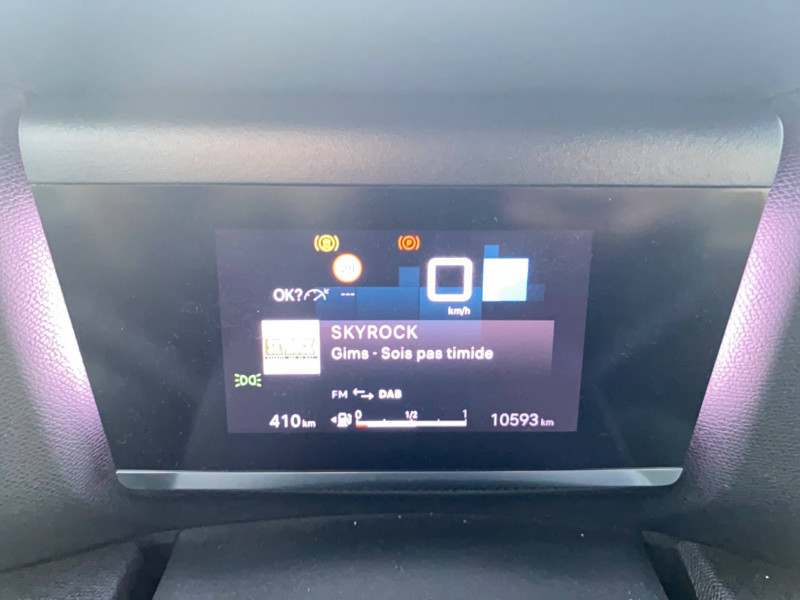 Citroen C4 C4 Hybride 136 e-DCS6 Plus 5p 2024 - photo n°12 Citroen C4 C4 Hybride 136 e-DCS6 Plus 5p  occasion à Mont-de-Marsan - photo n°12